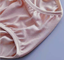 Load image into Gallery viewer, 100% Mulberry Silk Women’s Underwear – SPOIL ME Pink Beige Silk Knit Brief