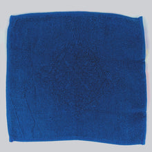 Load image into Gallery viewer, silk towel