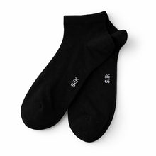 Load image into Gallery viewer, Pair of black silk ankle socks featuring a breathable mesh knit, designed for comfortable daily wear.
