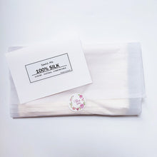 Load image into Gallery viewer, 100% Mulberry Silk Pillowcase Present

