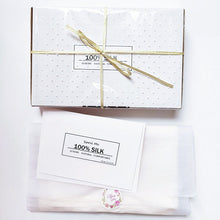 Load image into Gallery viewer, gift boxed silk pillowcase presents
